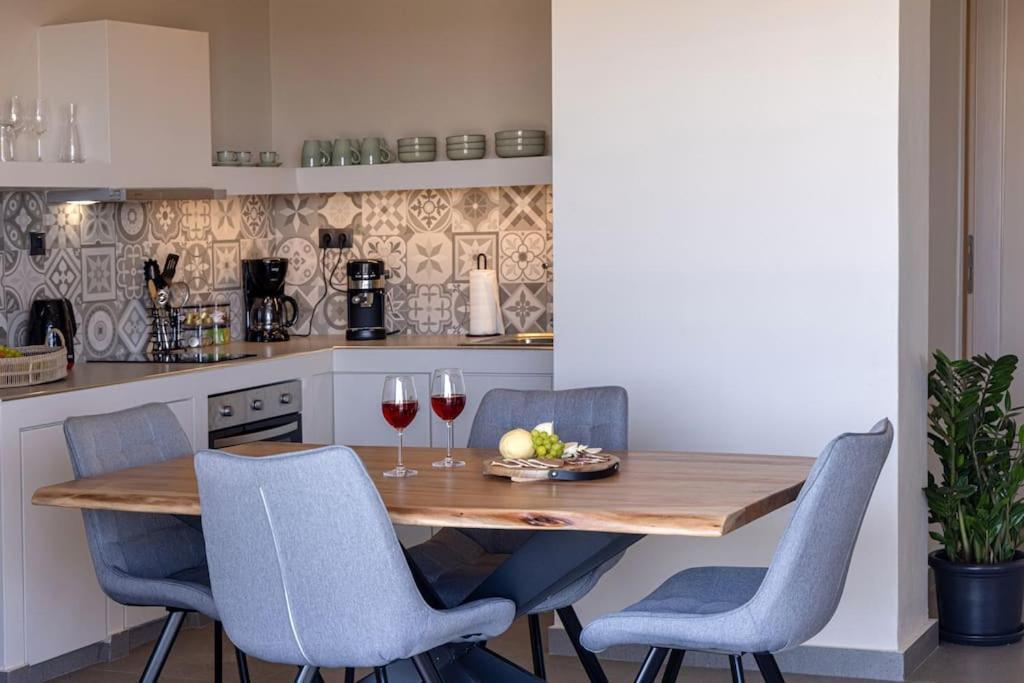 Pearl Suites And Villa Tínos מראה חיצוני תמונה
