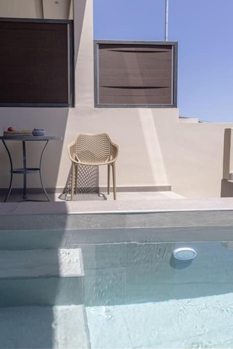 Pearl Suites And Villa Tínos מראה חיצוני תמונה